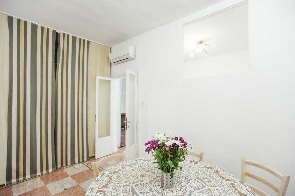 Campo De' Fiori Apartment Rome Room photo